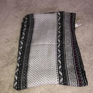 American Eagle Outfitters Scarf black white pink‎
